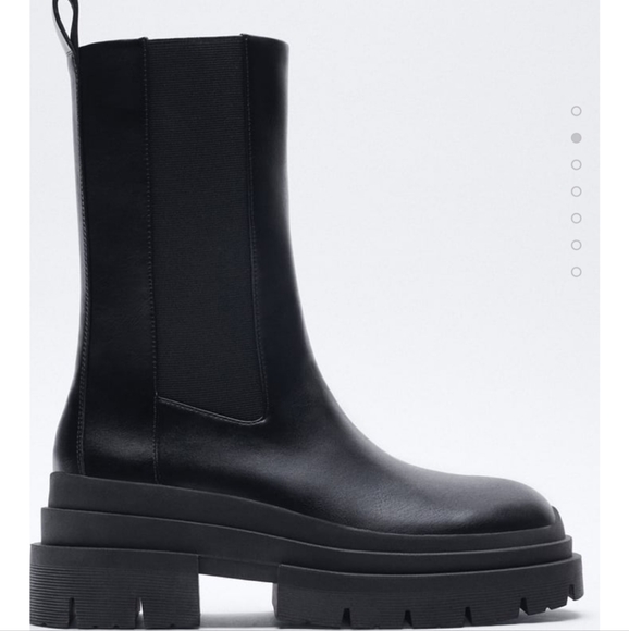 Most wanted Zara boots!!! Trendy & chucky! - Picture 2 of 10